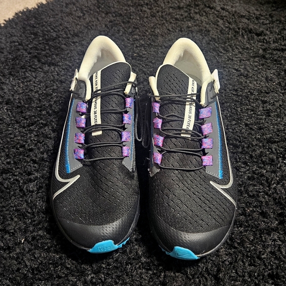 Nike Flyease - Picture 1 of 7
